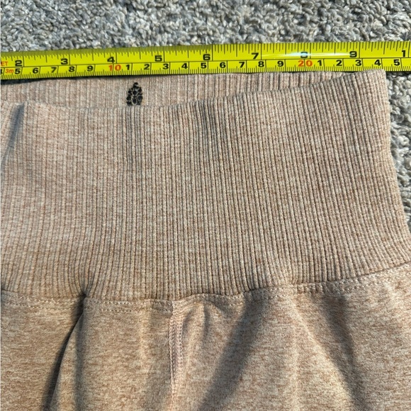 FP Free People Movement good karma leggings XS Small high rise 7/8 desert dune - Picture 12 of 15